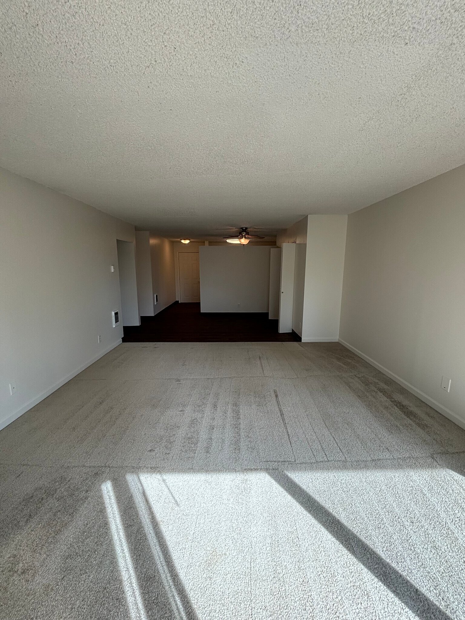 Building Photo - 8585 SW Canyon Ln