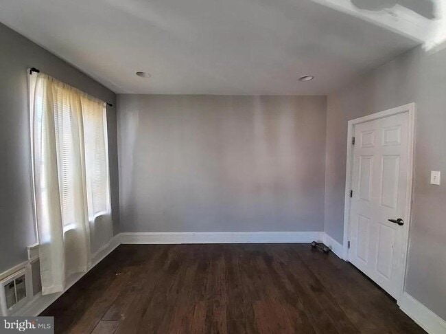 Building Photo - 3114 W Gordon St