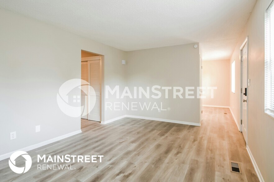 Building Photo - 6226 E 12th St