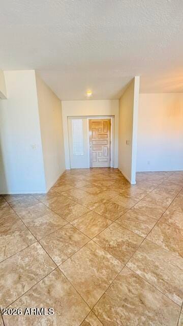 Building Photo - 6707 E Kelton Ln
