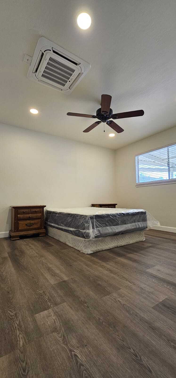 Building Photo - 451 Carneros Ave