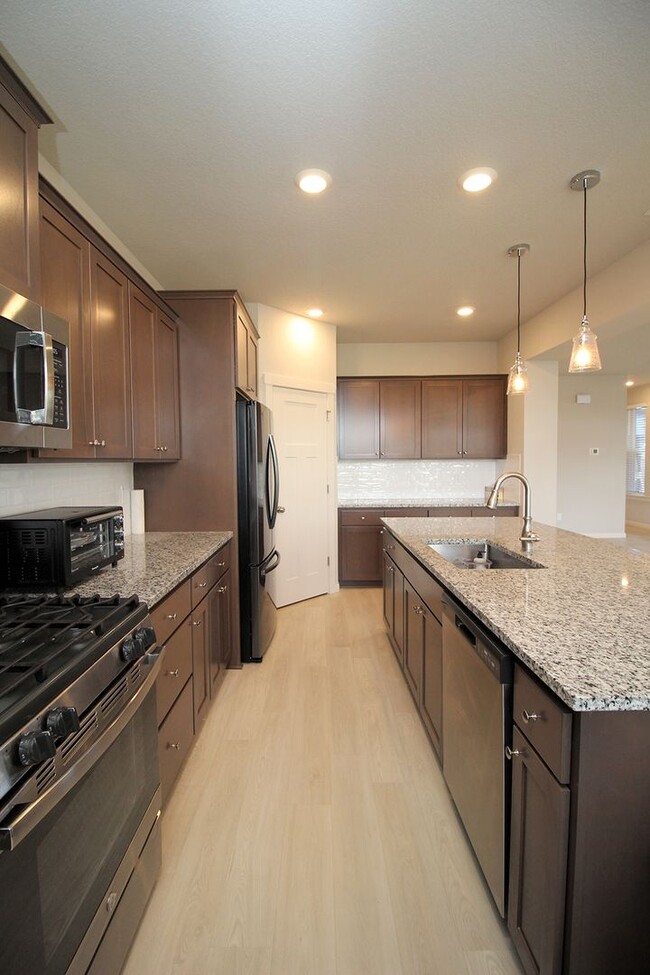 Building Photo - 3923 SE 70th Ave