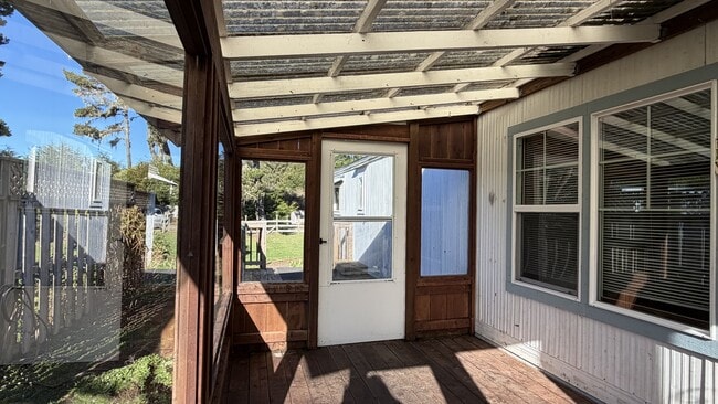 Building Photo - 769 Stagecoach Rd