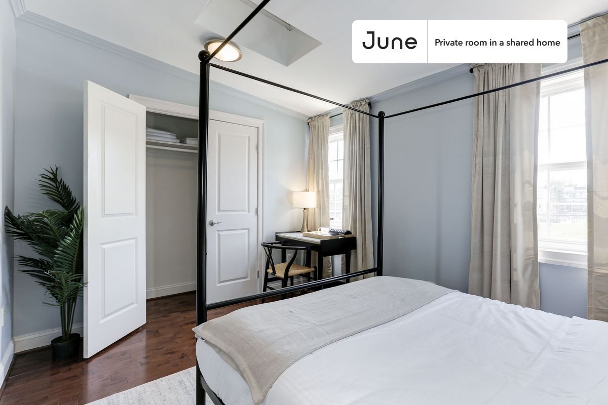 Building Photo - Room in Shared 5 bed/3.5 bath home