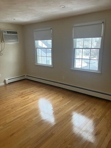 Building Photo - 304 Manor Ter