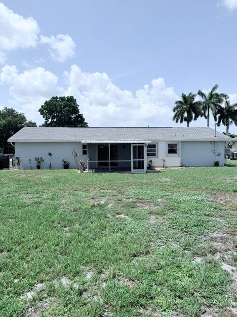 Building Photo - 1211 SE 35th St