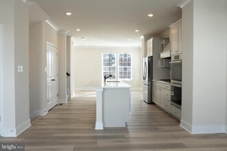 Building Photo - 1807 Smith Is Rd