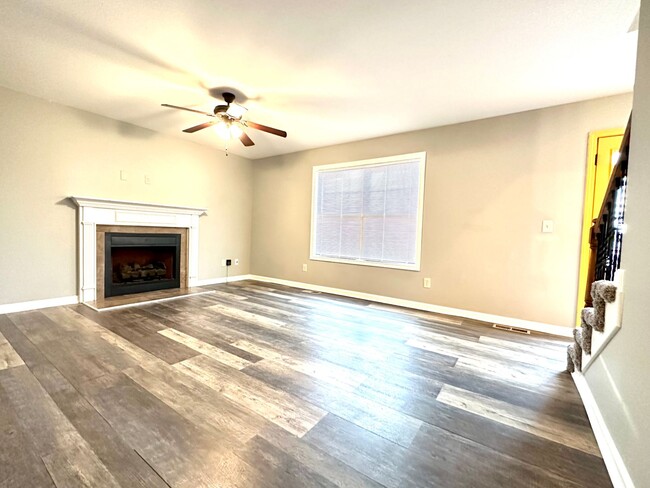 Building Photo - 1192 Meachem Dr