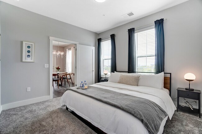 Building Photo - 2875 Olentangy River Rd