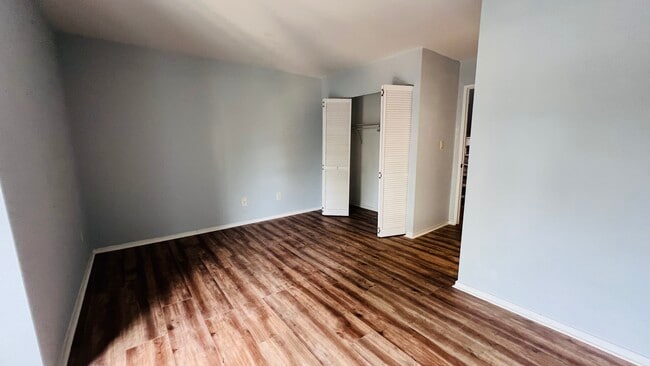Building Photo - 10211 Ridgeline Dr