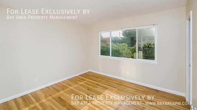 Building Photo - 826 Orange Ave