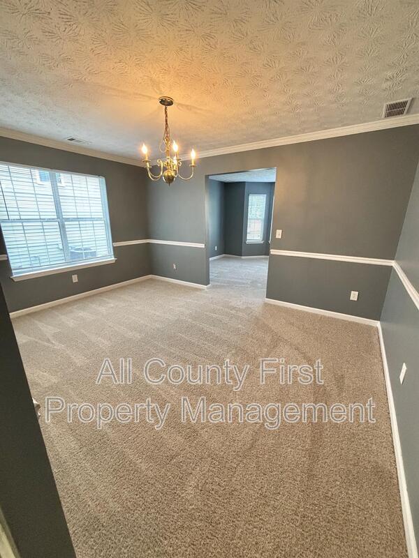 Building Photo - 4504 Carriage Park Dr