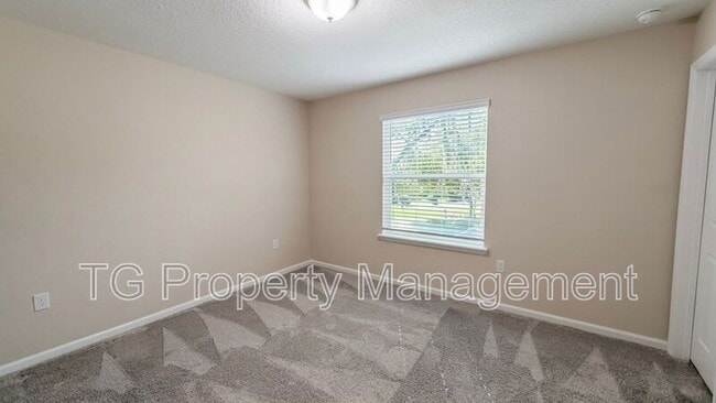 Building Photo - 11794 Beardgrass Wy