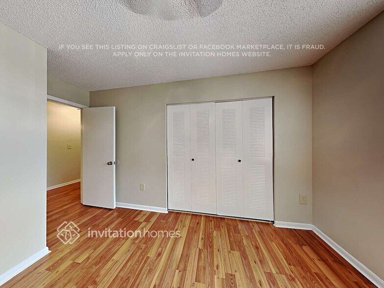 Building Photo - 14075 Langley Pl