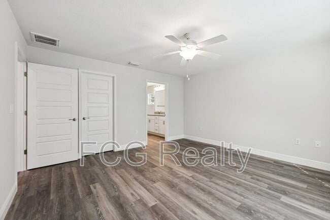 Building Photo - 10675 N Adler Dr