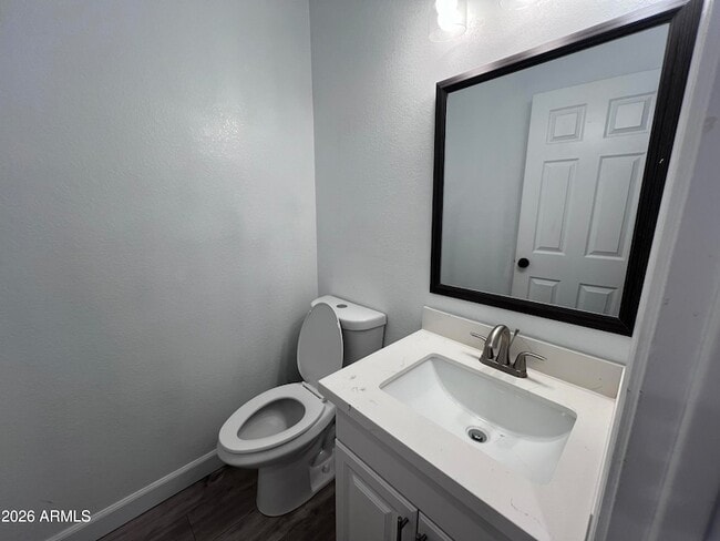 Building Photo - 4568 W Ivanhoe St