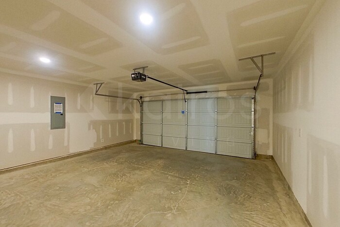 Building Photo - 110 Flat Rock Ml Trl