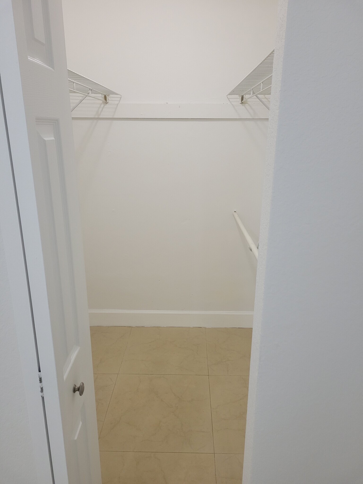 Building Photo - 13900 Lake Placid Ct