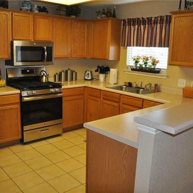 Building Photo - 1607 Jennifer Ct