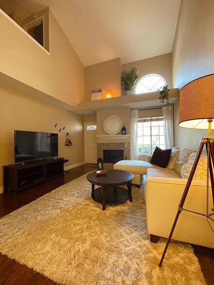 Living room - 7367 Belpine Pl