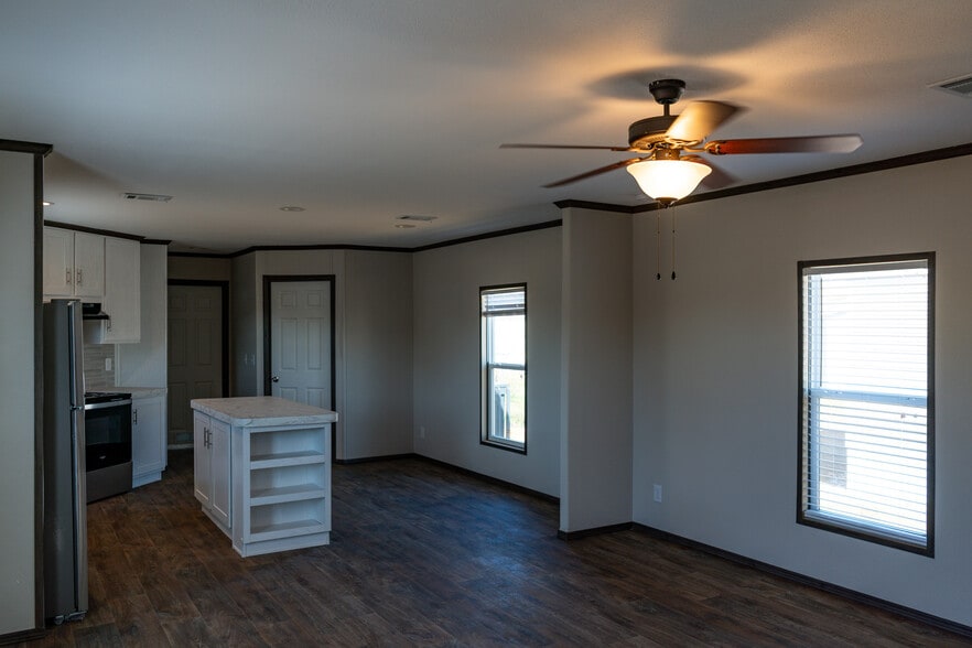 Building Photo - 134 Ponderosa Way