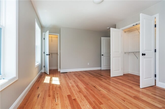 Building Photo - 81 Cadora Ave