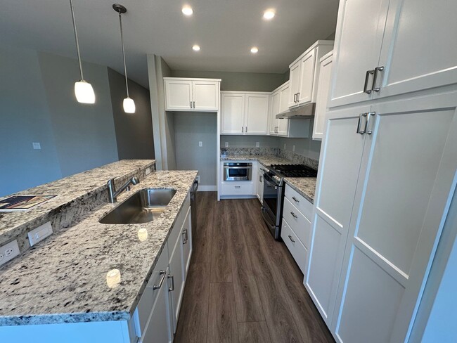 Building Photo - New Construction 3 Bedroom 2 Bathroom Home