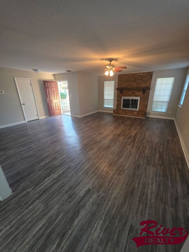 Building Photo - Charming Hephzibah Brick Ranch