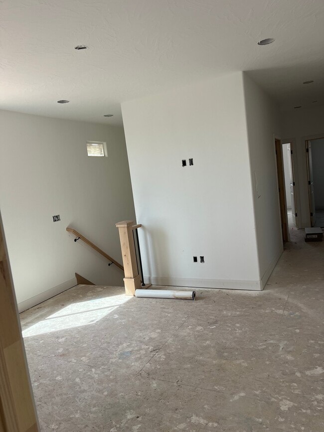 Building Photo - 2823 W 310 N