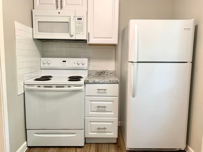 Building Photo - 1330 Vogue Hill Rd