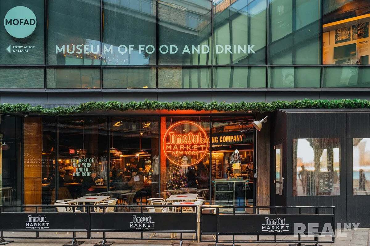 Building Photo - 99 Gold St