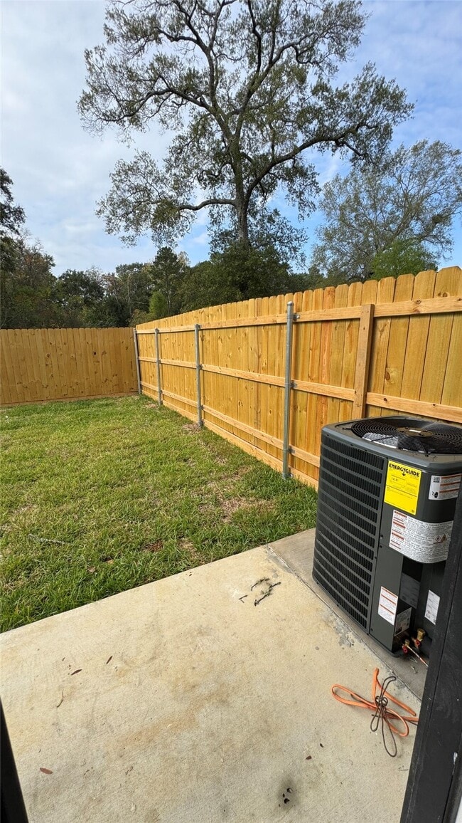 Building Photo - 169 S 10th St