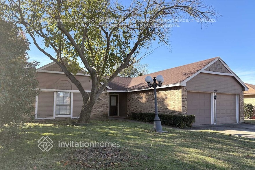 Building Photo - 2665 Claremont Dr