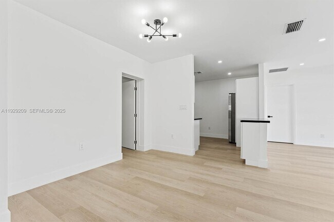 Building Photo - 2610 NW 83rd Ave