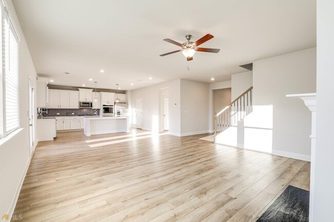Building Photo - 360 Caledonia Ct