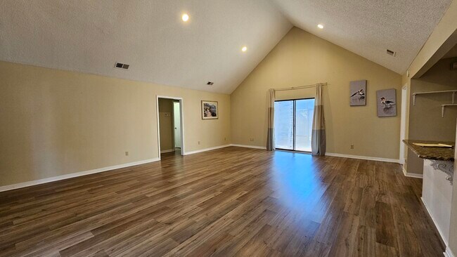 Building Photo - 2816 Whisper Pine Dr