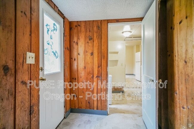 Building Photo - 4007 SW Comus St