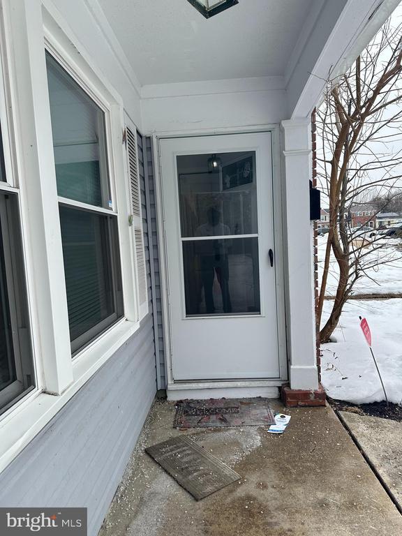 Building Photo - 22 Roxborough Pl