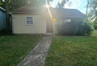 Building Photo - 2 Bedroom, 1 bath near Mueller Park