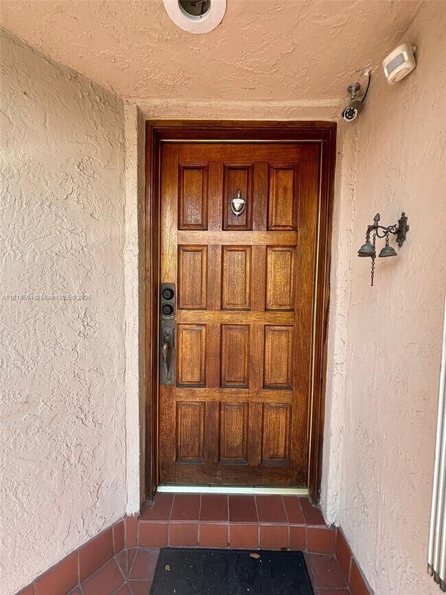 Building Photo - 6427 SW 132nd Ct Cir