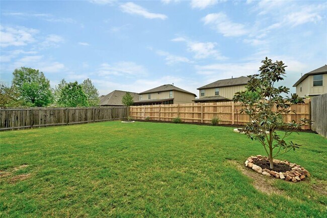 Building Photo - 1917 Gabrielles Way