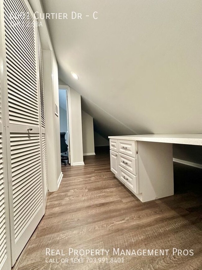 Building Photo - 6001 Curtier Dr