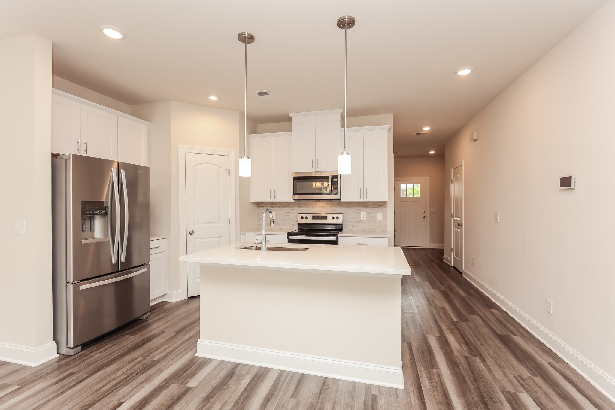 Building Photo - 906 Ridge Ln