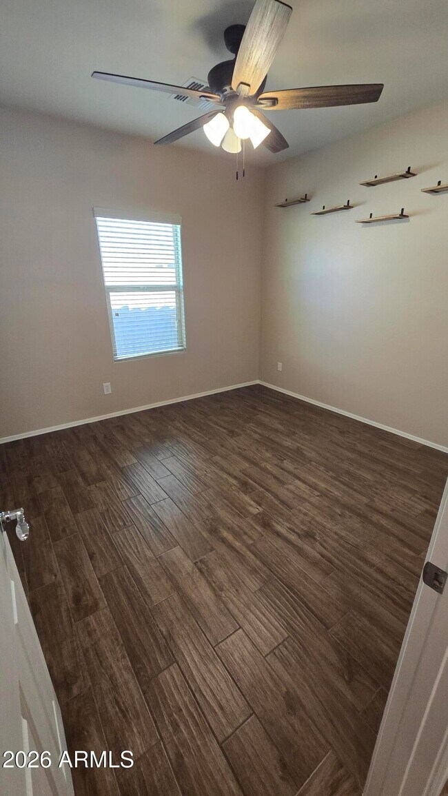 Building Photo - 10826 W Avenida Del Rey