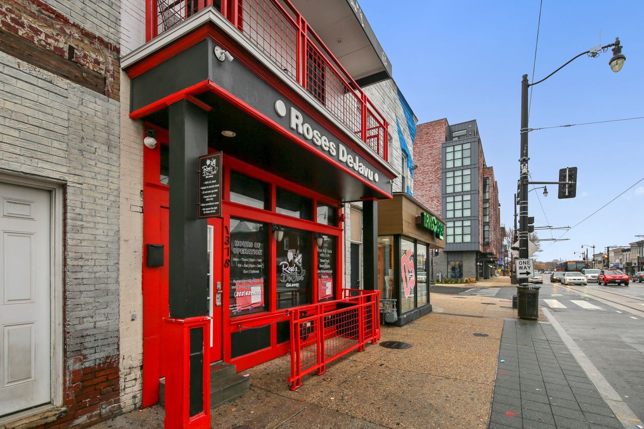 Building Photo - 1110 3rd St NE