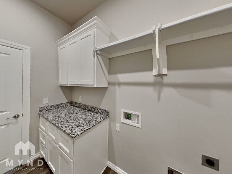 Building Photo - 9205 NW 89th St