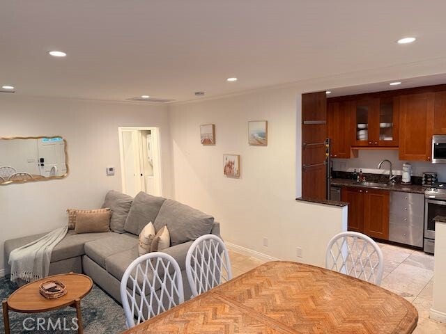 Building Photo - 1313 S Coast Hwy