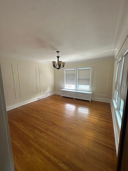 Dining Room - 283 Mile Square Rd