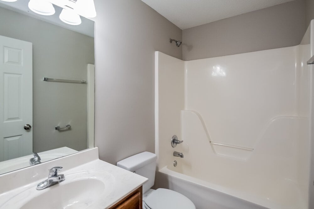 Building Photo - 3455 Pendulum Dr N