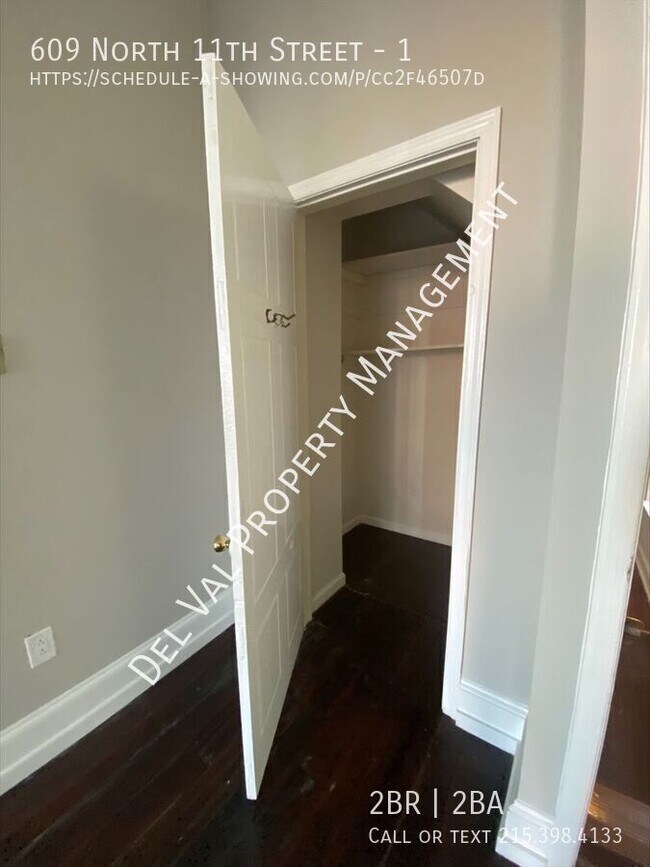 Building Photo - 609 N 11th St